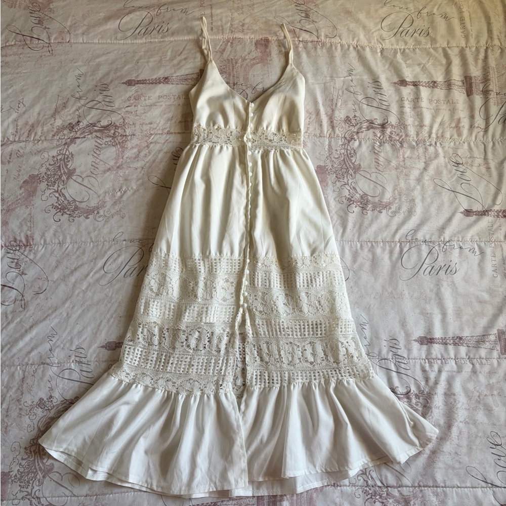 Lisa Says Gah Cream Lace Midi Dress spaghetti strap small coquette